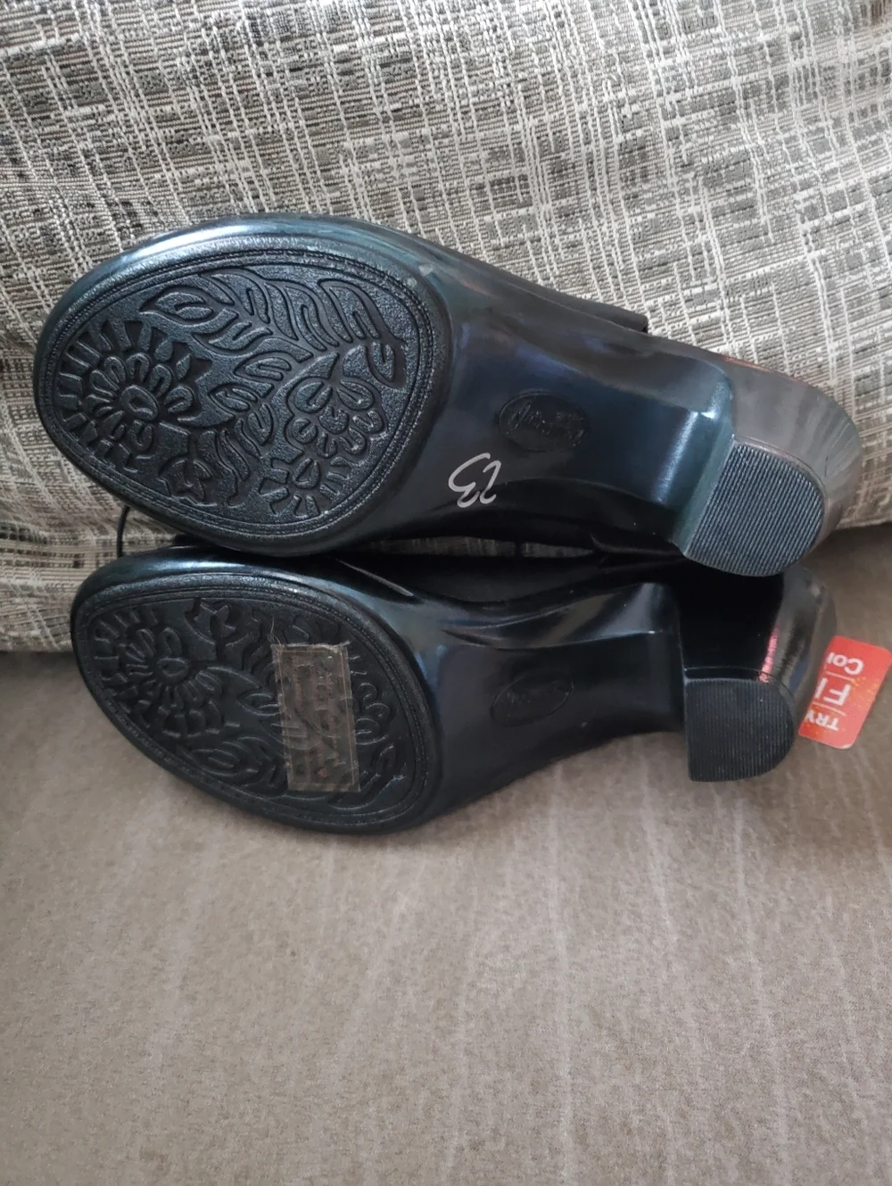 Euro Soft by Sofft Womens Vannie Heels Size 8.5 Black Open Toe Slingback
